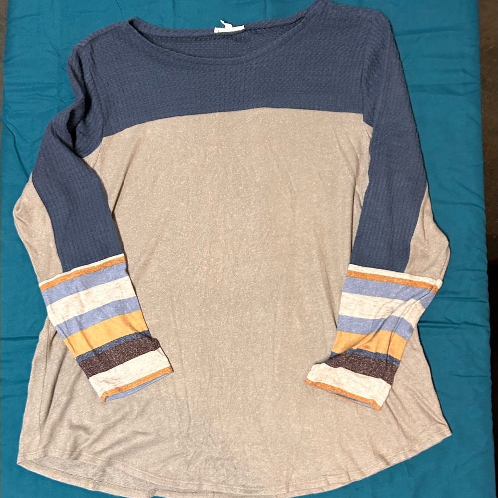 Maurices Blue and Cream Long Sleeve Top 1X